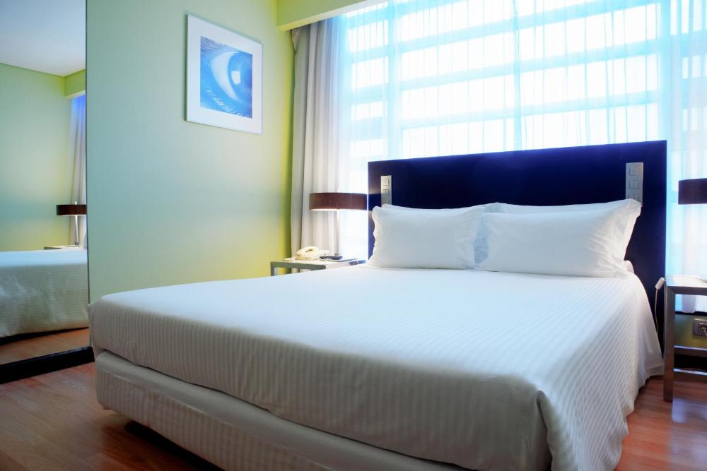 Double or Twin Room interior